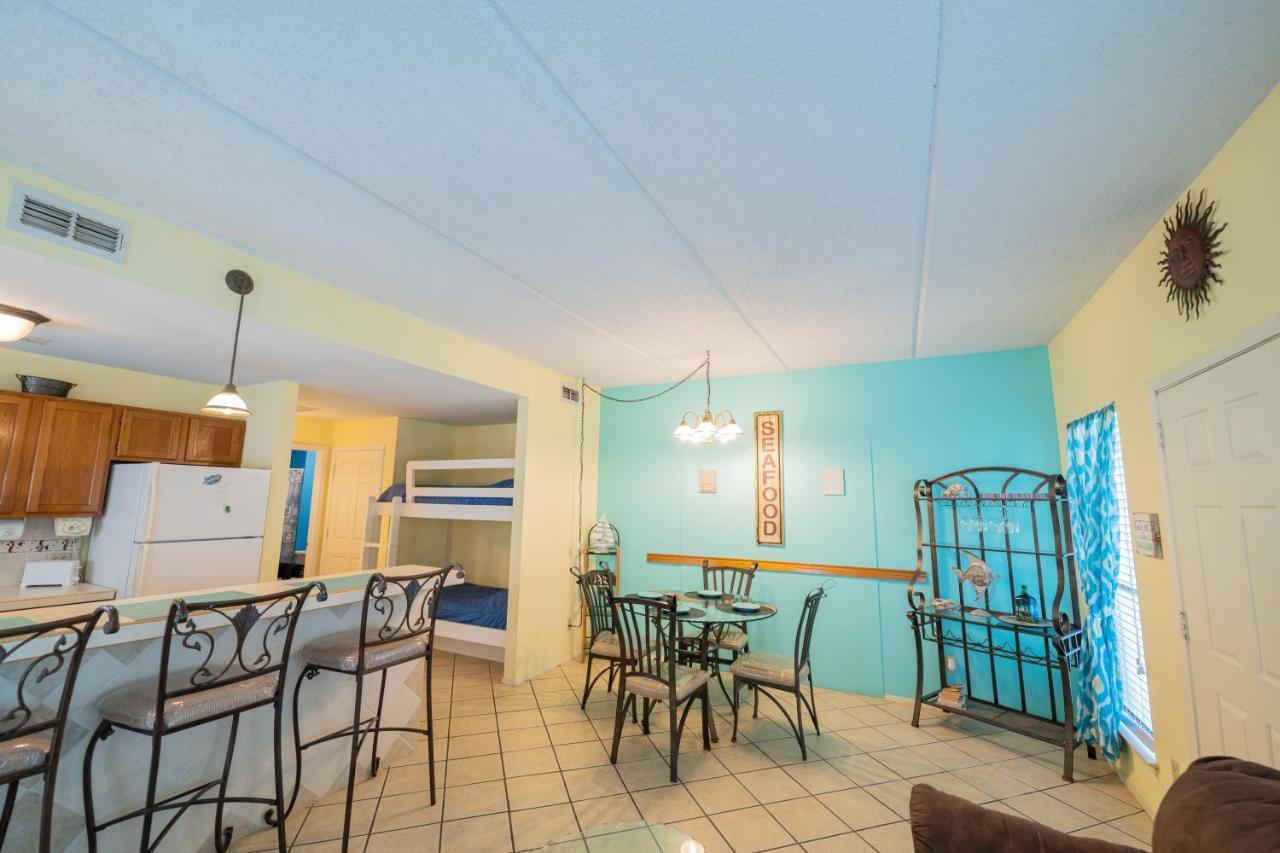 Affordable Spi Family Condo - Walking Distance To The Beach, Sleeps 6, Third Floor, 2025 Traveler Award 사우스 파드레 아일랜드 외부 사진