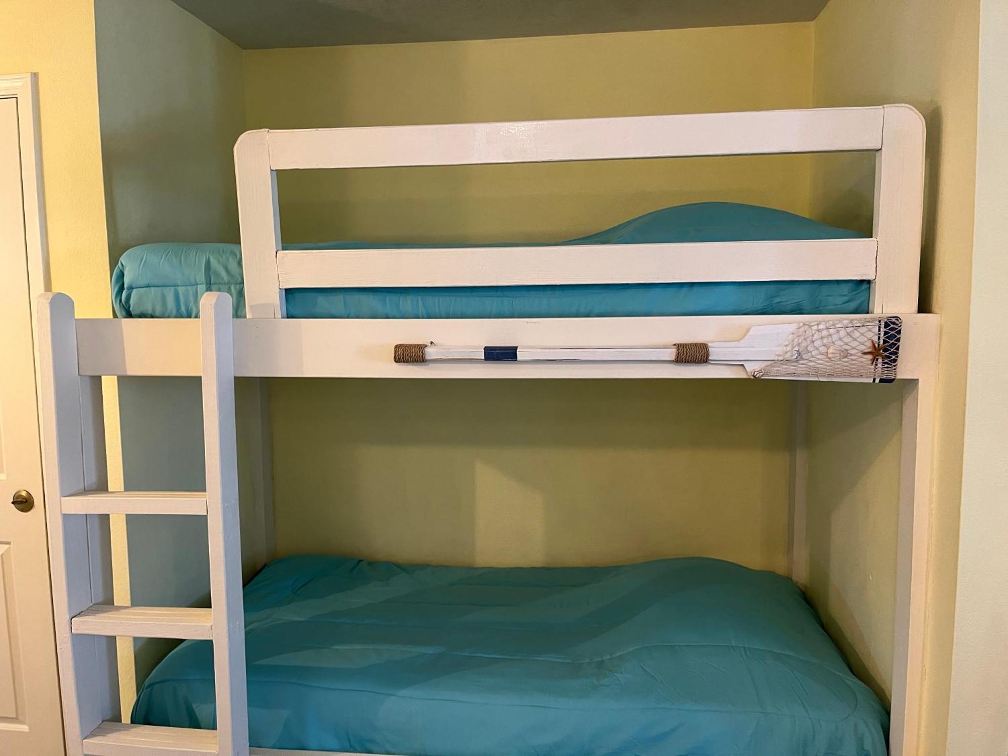 Affordable Spi Family Condo - Walking Distance To The Beach, Sleeps 6, Third Floor, 2025 Traveler Award 사우스 파드레 아일랜드 외부 사진