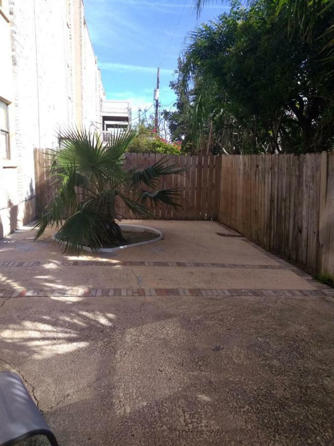 Affordable Spi Family Condo - Walking Distance To The Beach, Sleeps 6, Third Floor, 2025 Traveler Award 사우스 파드레 아일랜드 외부 사진