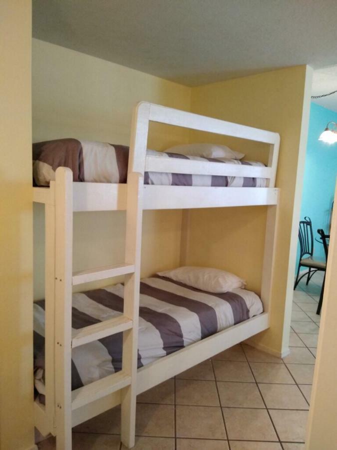 Affordable Spi Family Condo - Walking Distance To The Beach, Sleeps 6, Third Floor, 2025 Traveler Award 사우스 파드레 아일랜드 외부 사진